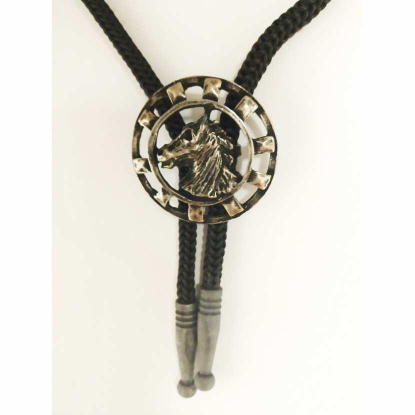 Cravate Bolo (USA) Style Western - Motif Cheval, Lacet Noir - Longueur ~45 Cm, Neuf Avec étiquettes